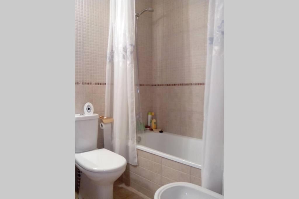 Bonito Apartamento De 3 Hab. Con Jardin Roses Esterno foto